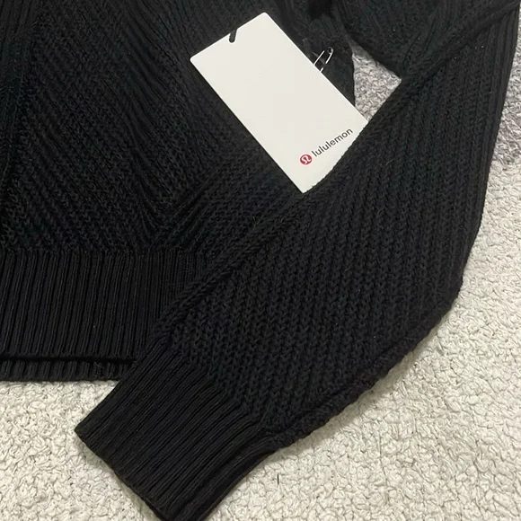NWT- Lululemon - 2. New Heights Sweater - Picture 5 of 10